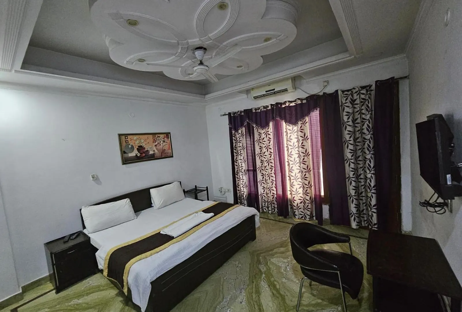 Hotel Ashiyana Elite Gurgaon